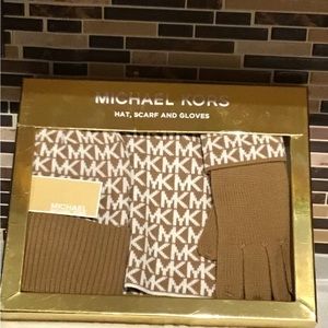 Michael Kors hat, gloves and scarf gift set NWT